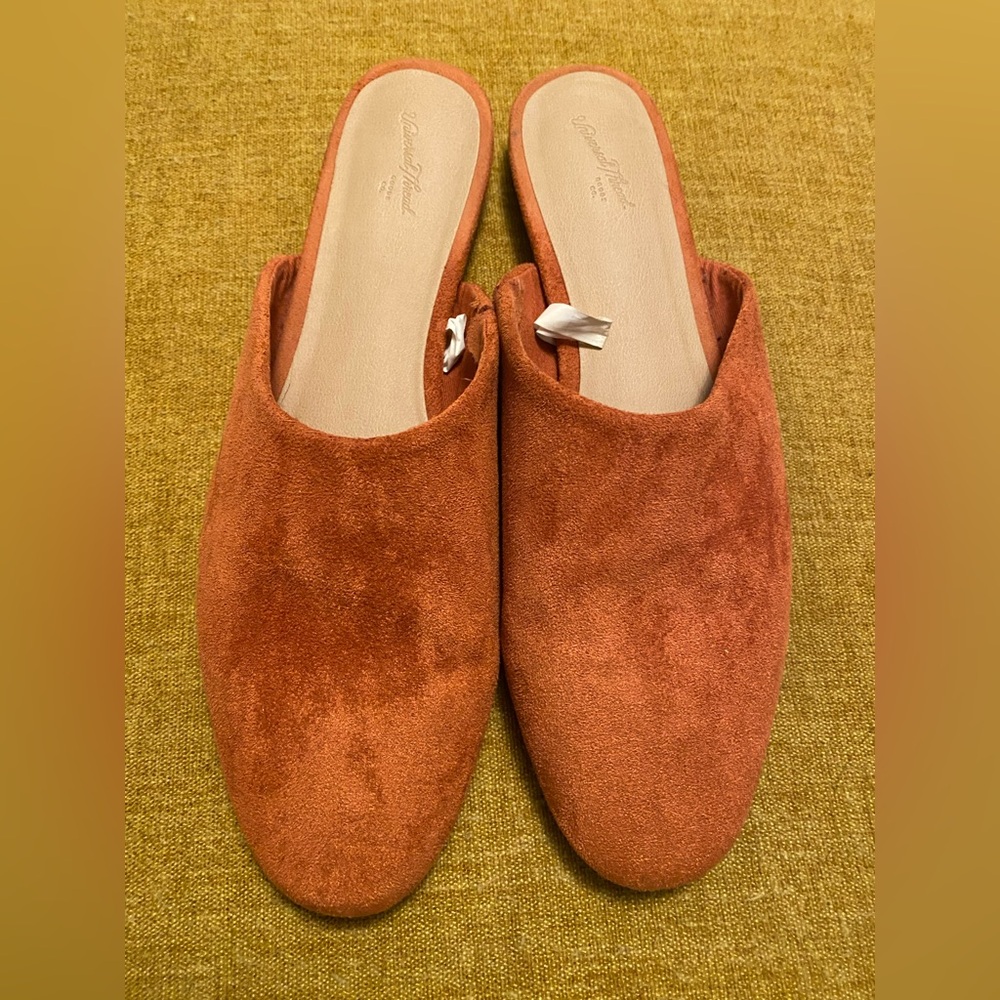 Women's Suede Slip-On Mules Universal Threads Size 10